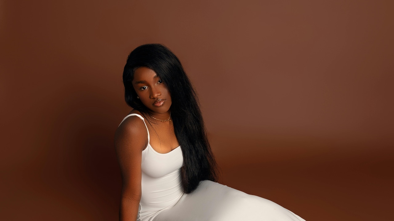 Bought a Bodycon Dress, But Something Feels Off? Lets Talk About Fabric Composition