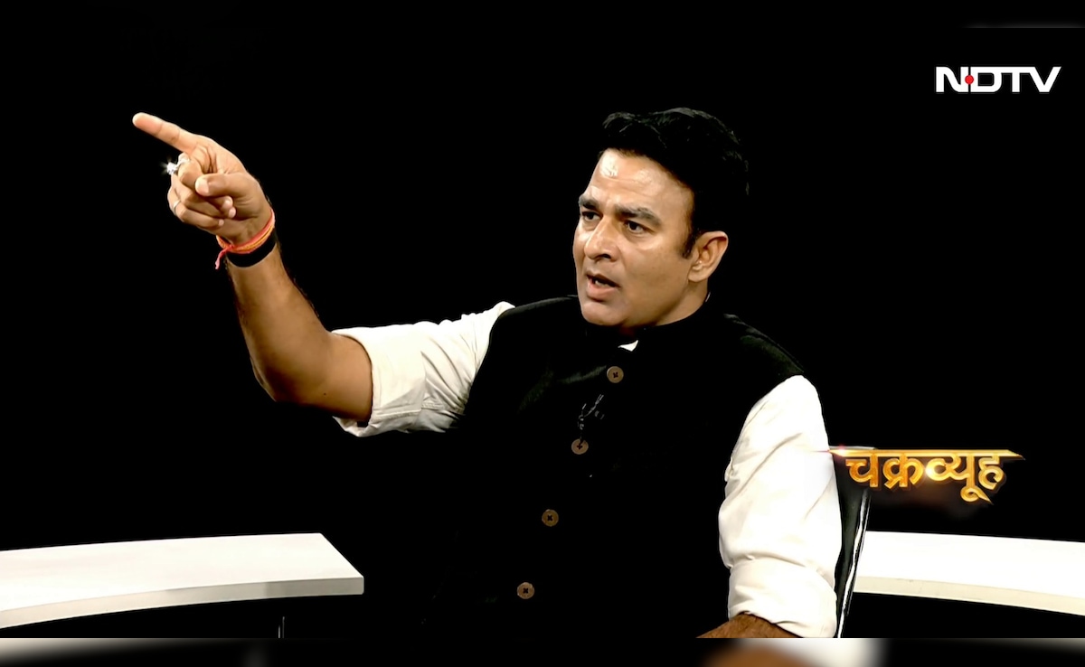 'शाहरुख खान गद्दार और 99% आतंकी मुसलमान..' NDTV के 'चक्रव्यूह' में संगीत सोम का विस्फोटक बयान; देखें VIDEO