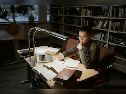 सरकारी नौकरी चाहिए? 12वीं के बाद इन परीक्षाओं की शुरू कर दें तैयारी