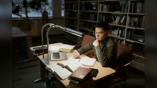 सरकारी नौकरी चाहिए? 12वीं के बाद इन परीक्षाओं की शुरू कर दें तैयारी