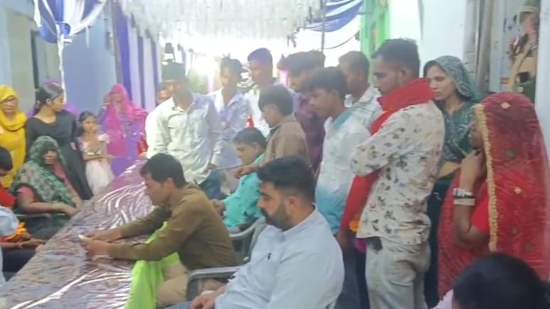 Child Marriage in Bundi: 'हमें कहा था नए घर जा रहे हैं'... मंडप में जब खुली माता-पिता के झूठ की पोल , तो फफक पड़ीं 7 मासूम जिंदगियां