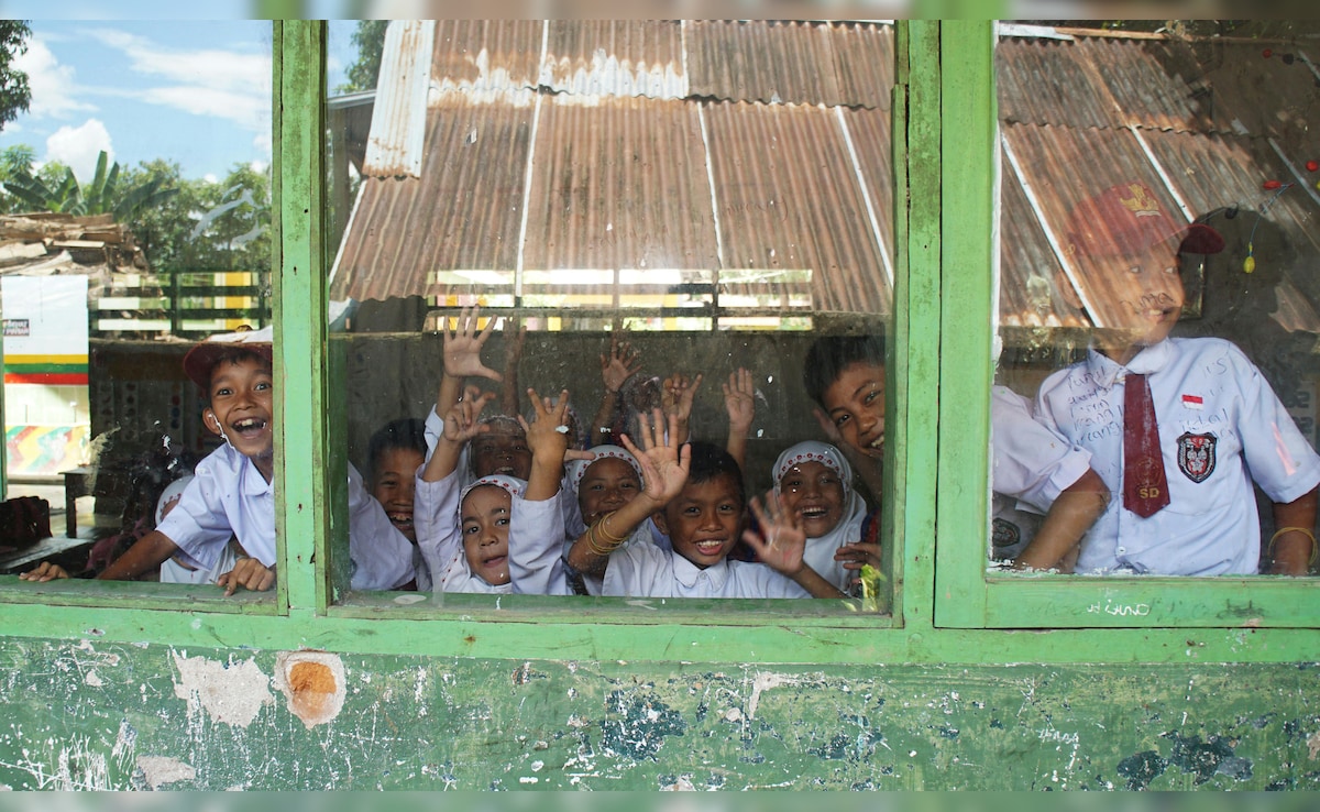 School Timing Change: देश के कई राज्यों में बदला स्कूलों का समय, कहीं छुट्टियां तो कहीं 'वॉटर बेल' लागू