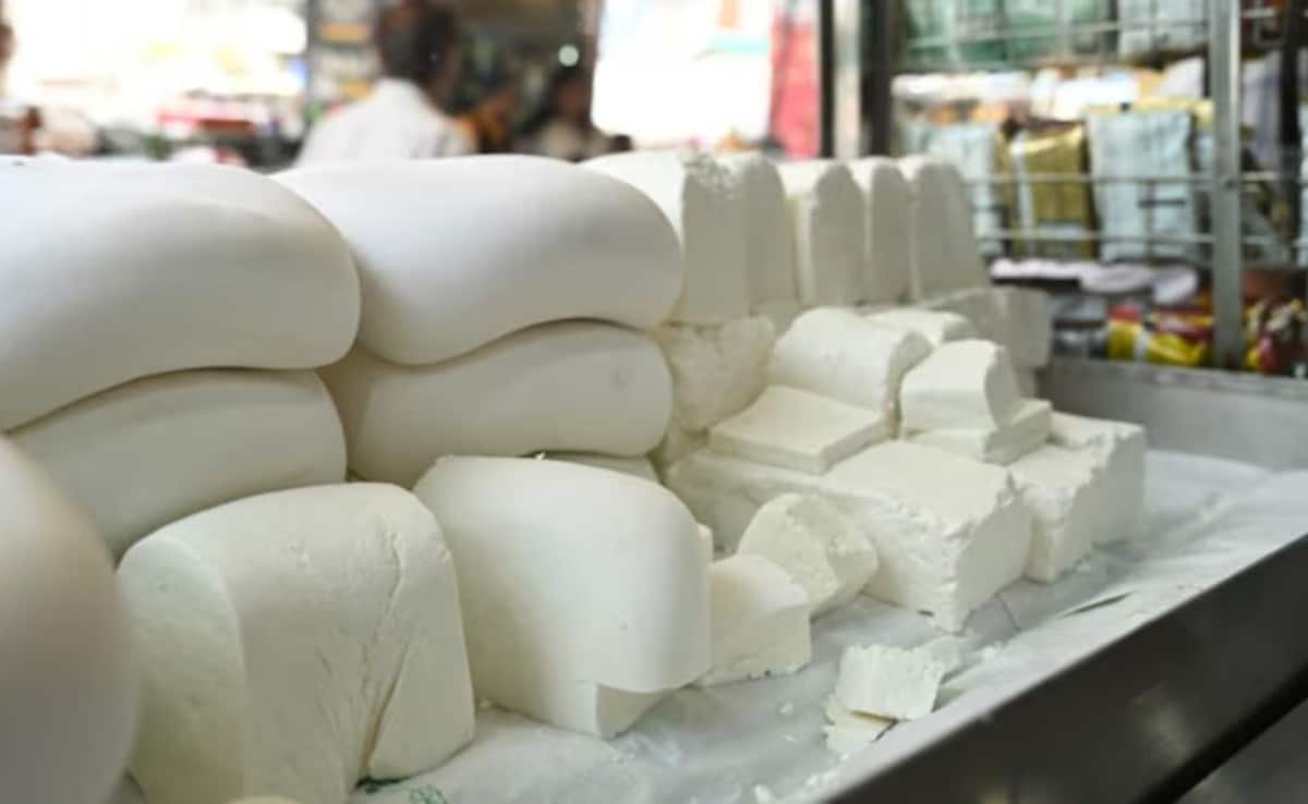 थाली में परोसा जा रहा था 'जहर', सूरत में 2 साल से चल रहा नकली पनीर का खेल बेनकाब