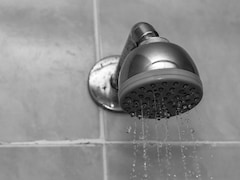 How Many Times Should You Shower During Summers?
