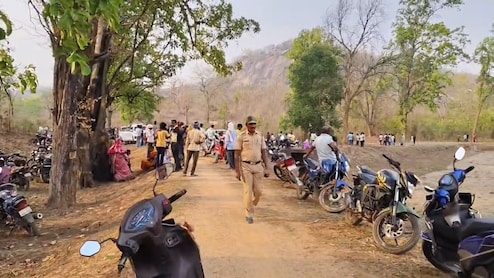 जशपुर में फैली &ldquo;प्लेन क्रैश&rdquo; की अफवाह, तो सच्चाई सामने लाने के लिए प्रशासन को खूब बहाना पड़ा पसीना