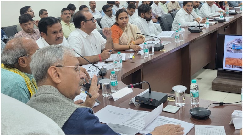 दिल्ली-जयपुर हाईवे के ठेकेदार पर गिरेगी गाज? केंद्रीय मंत्री ने अफसरों को दिया अल्टीमेटम