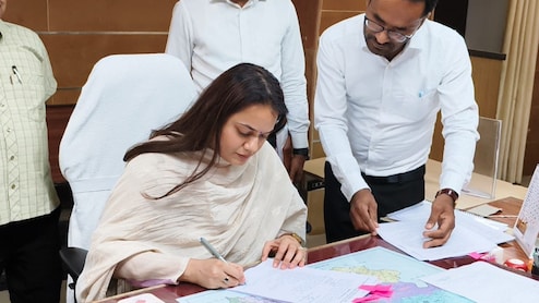 IAS टीना डाबी अब टोंक की कलेक्टर, कुर्सी पर बैठते ही बताया- पहला काम क्या करेंगी