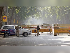 Delhi Traffic Alert: IPL मैच को लेकर दिल्ली में ट्रैफिक एडवाइजरी जारी, कल इन रास्तों पर जाने से बचें