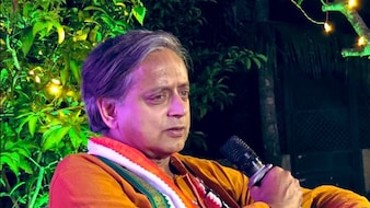 Shashi Tharoor's Convoy Blocked, Security Staffer Attacked In Kerala