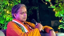 Shashi Tharoor's Convoy Blocked, Security Staffer Attacked In Kerala
