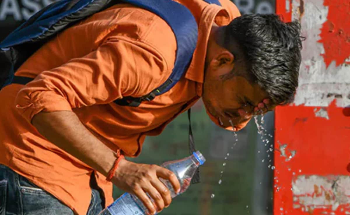 UP में 25 अप्रैल तक भीषण गर्मी का अलर्ट, 32 जिलों में लू की चेतावनी, रातें भी होंगी गर्म