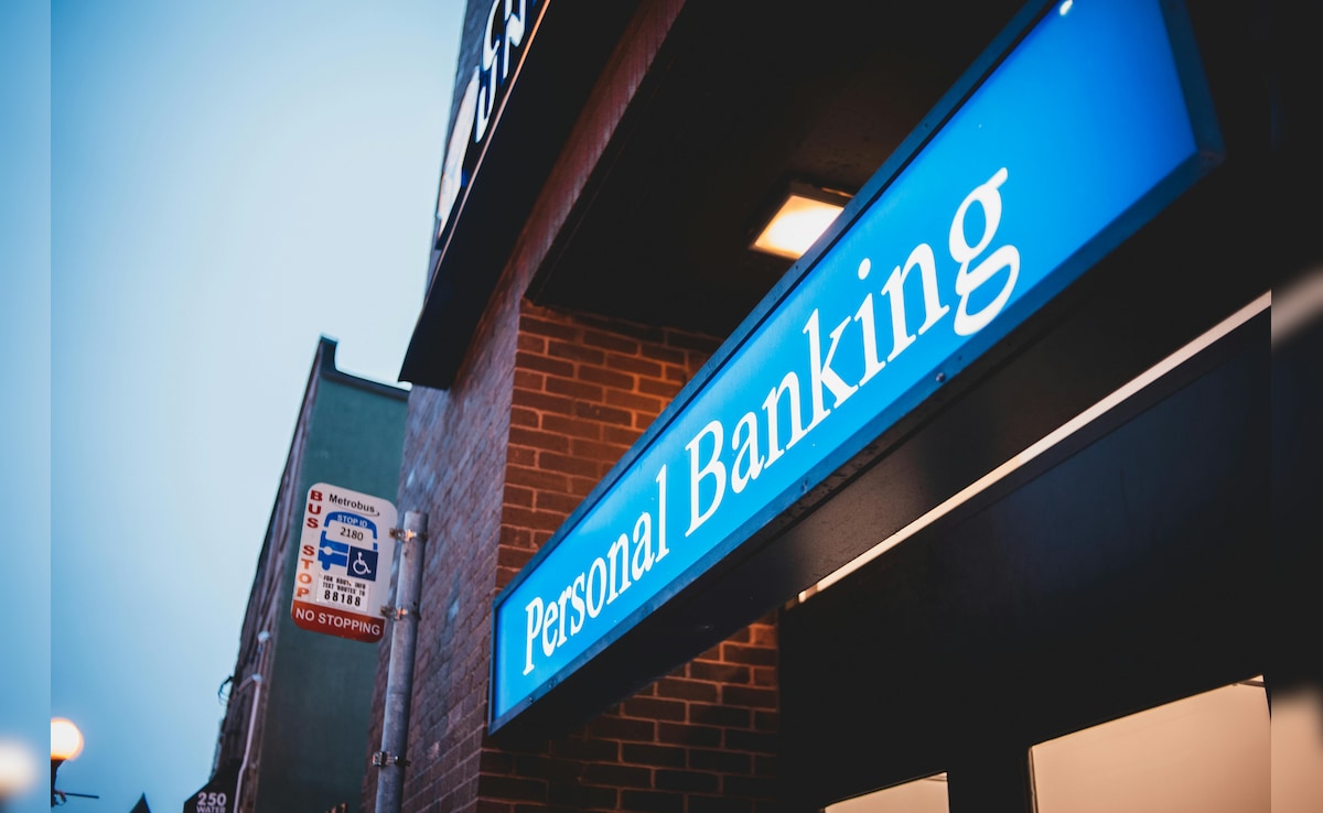 HDFC Bank Revises Regalia Gold, Diners Card Benefits: Check New Rules On Rewards, Lounge Access