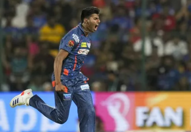 Mayank Yadav: मयंक यादव ने राजस्थान के खिलाफ मैच में इतनी स्पीड से गेंद फेंककर मचाई सनसनी