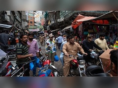 गरीब पाकिस्तान का अजीब जुगाड़... दुकान खुलने का समय बदलकर बचाएगा बिजली! मंत्री ने की वकालत