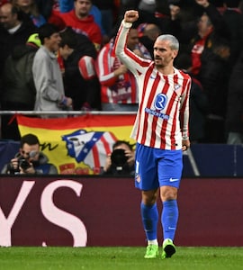 Departing Antoine Griezmann Back At Barcelona In Search Of Atletico Grand Finale