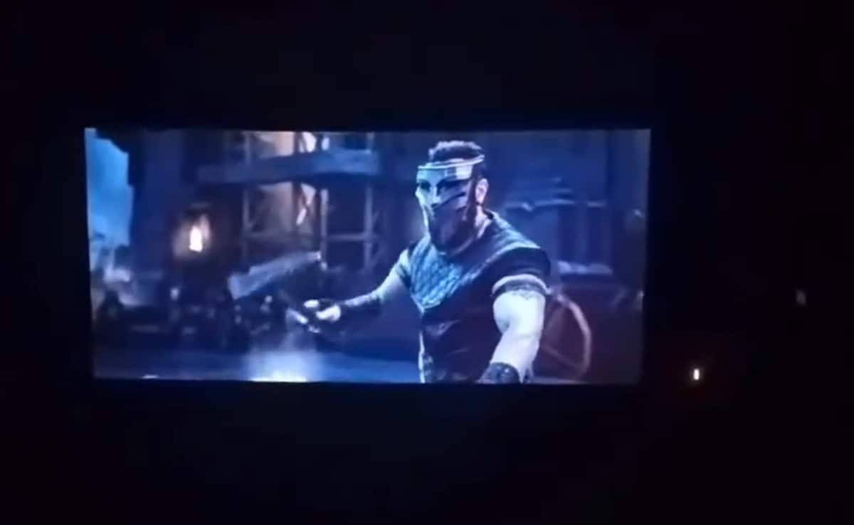 वो रामायण जिसमें प्रकांड पंडित रावण से करवा दिया गया वेल्डिंग का काम, क्या आपने देखी है ये मूवी?