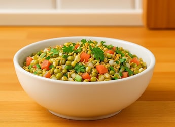 This Healthy 10-Minute Sprouts Bhel Recipe Is A Miracle For Chaat Cravings