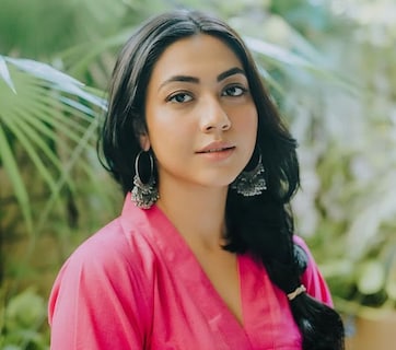 रीम शेख का दावा, गैर-मुस्लिम के साथ नहीं बिता सकती जिंदगी, बोलीं- मैं पांच बार नमाज पढ़ती हूं