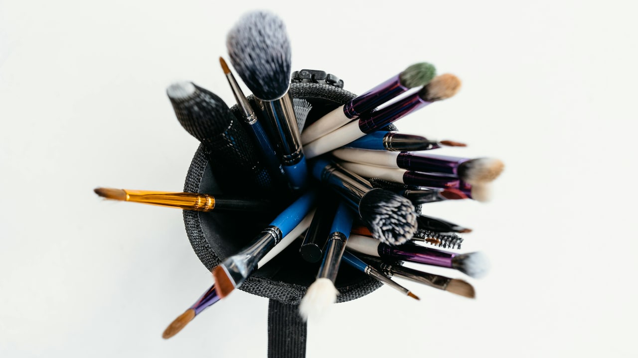 Best 5 Makeup Organisers That Solve Vanity Clutter Efficiently