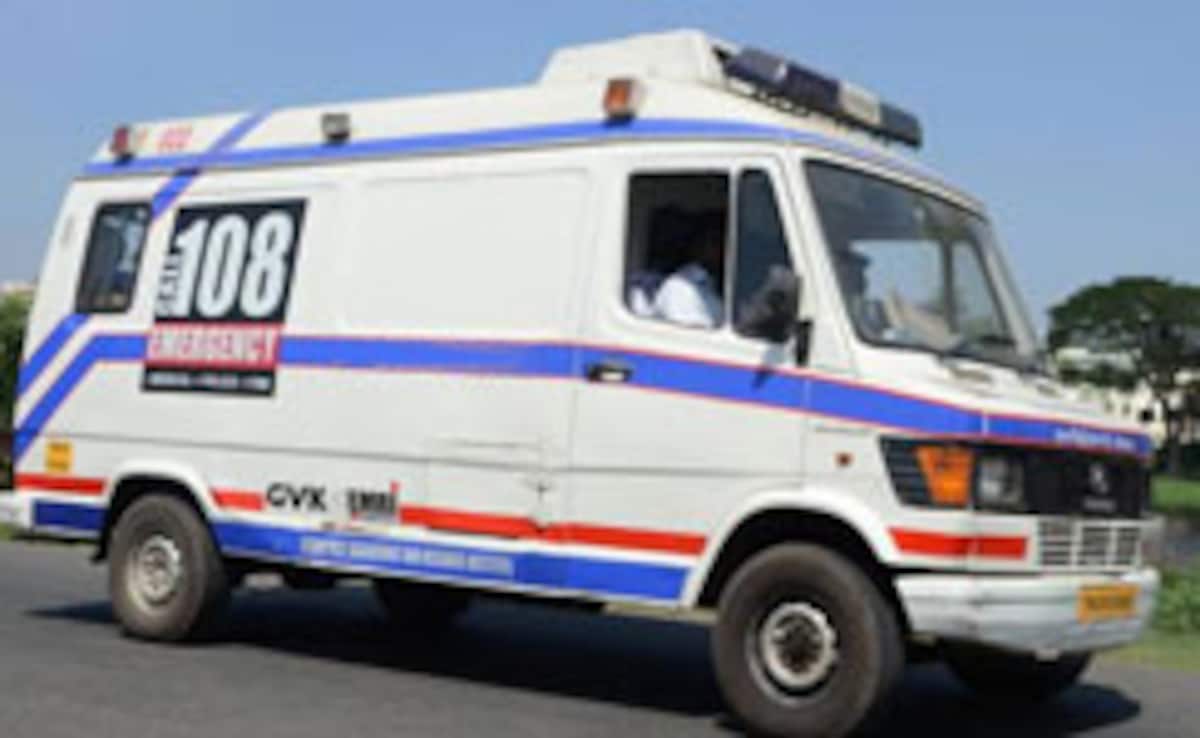 Gujarat: दाहोद में शादी वाले गांव की रौनक पड़ी फीकी! खाना खाने से 400 से ज्यादा लोग बीमार, अस्पताल में भर्ती