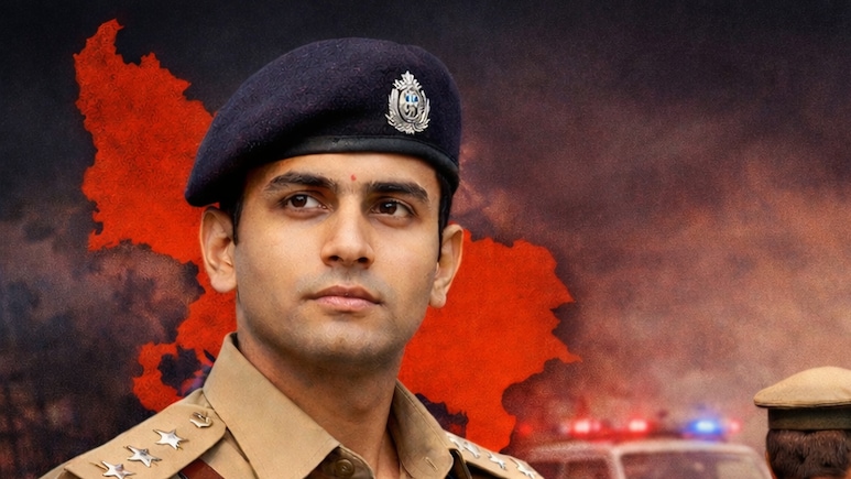 UP IPS Transfer News: यूपी में 12 IPS अफसरों के ट्रांसफर, जानें किसे मिली कहां की जिम्मेदारी