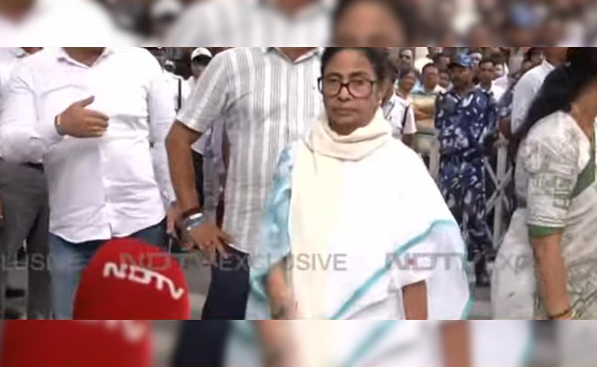 "No Booth Safe": Mamata Banerjee To NDTV Amid Poll-Day Violence