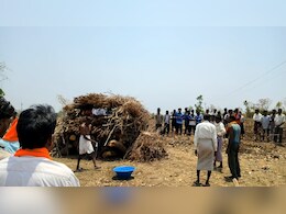 एक चिता पर तीन सगे भाई-बहनों का अंतिम संस्कार, मंजर ऐसा कि हर आंख भर आई