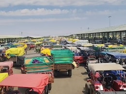 Gehu Kharidi 2026: गेहूं खरीदी में देरी से भड़के किसान, विदिशा-सागर हाईवे पर किया चक्काजाम