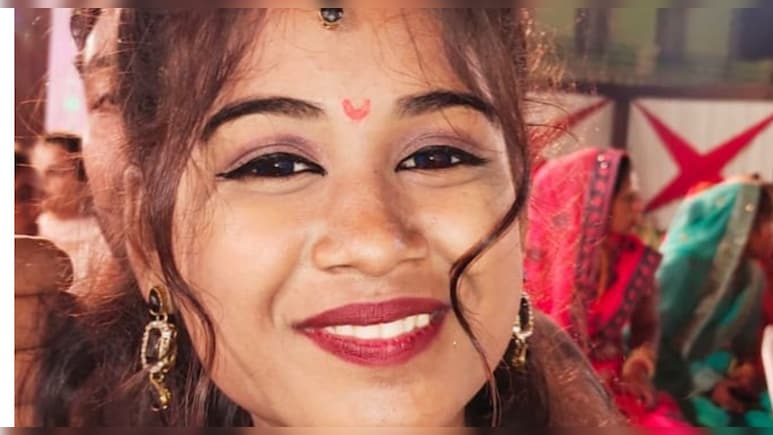 प्रेमी के ब्&zwj;लैकमेलिंग से परेशान थी युवती, इसलिए क&zwj;िया सुसाइड; पर&zwj;िजनों ने लगाए गंभीर आरोप&nbsp;