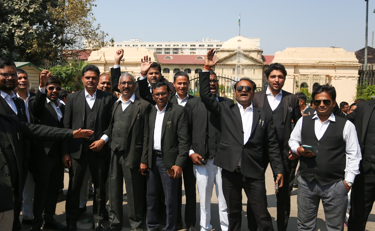 Prayagraj lawyers staged an indefinite strike over the transfer of Justice Yashwant Varma to the Allahabad High Court Prayagraj lawyers staged an indefinite strike over the transfer of Justice Yashwant Varma to the Allahabad High Court