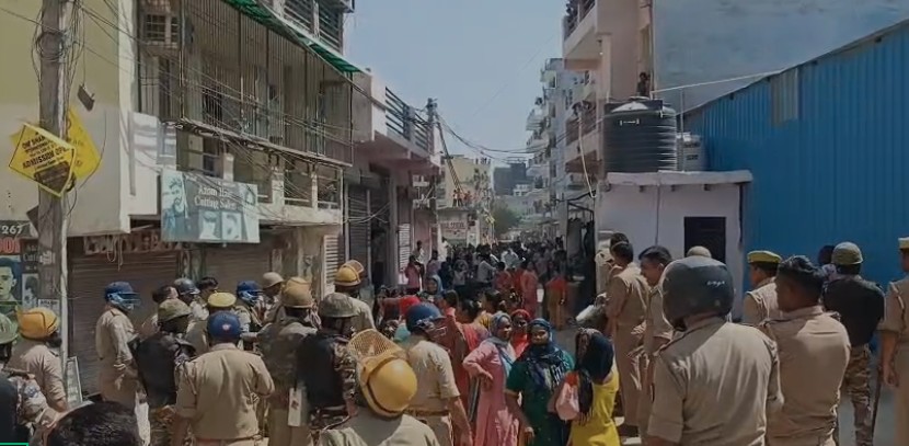 नोएडा हिंसा: 'जल्दी आना, मिर्च पाउडर लाना', नोएडा में भीड़ को उकसाने वाले ऑडियो और चैट आया सामने