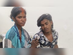 Bihar: आम के बाग में इंस्टाग्राम प्रेमी संग पकड़ी गई 2 बच्चों की मां, ग्रामीणों ने पिटाई कर जबरन कराई मंदिर में शादी