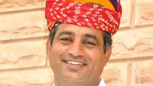 &ldquo;पिता ने 3 जूते मारे तो MLA बना, 5 मारते तो सांसद बन जाता&rdquo;, बीजेपी विधायक का वीडियो वायरल