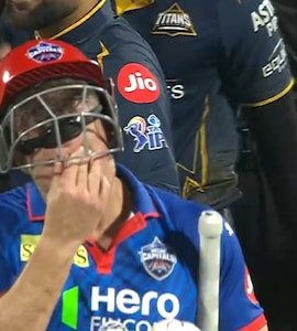 David Miller Distraught After Delhi Capitals Narrow Loss To Gujarat Titans. Axar Patels Big Gesture Viral