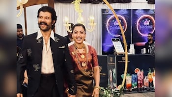Rashmika Mandanna-Vijay Deverakonda's Coorg Reception Photos Go Viral, Couple Stuns In Traditional Look
