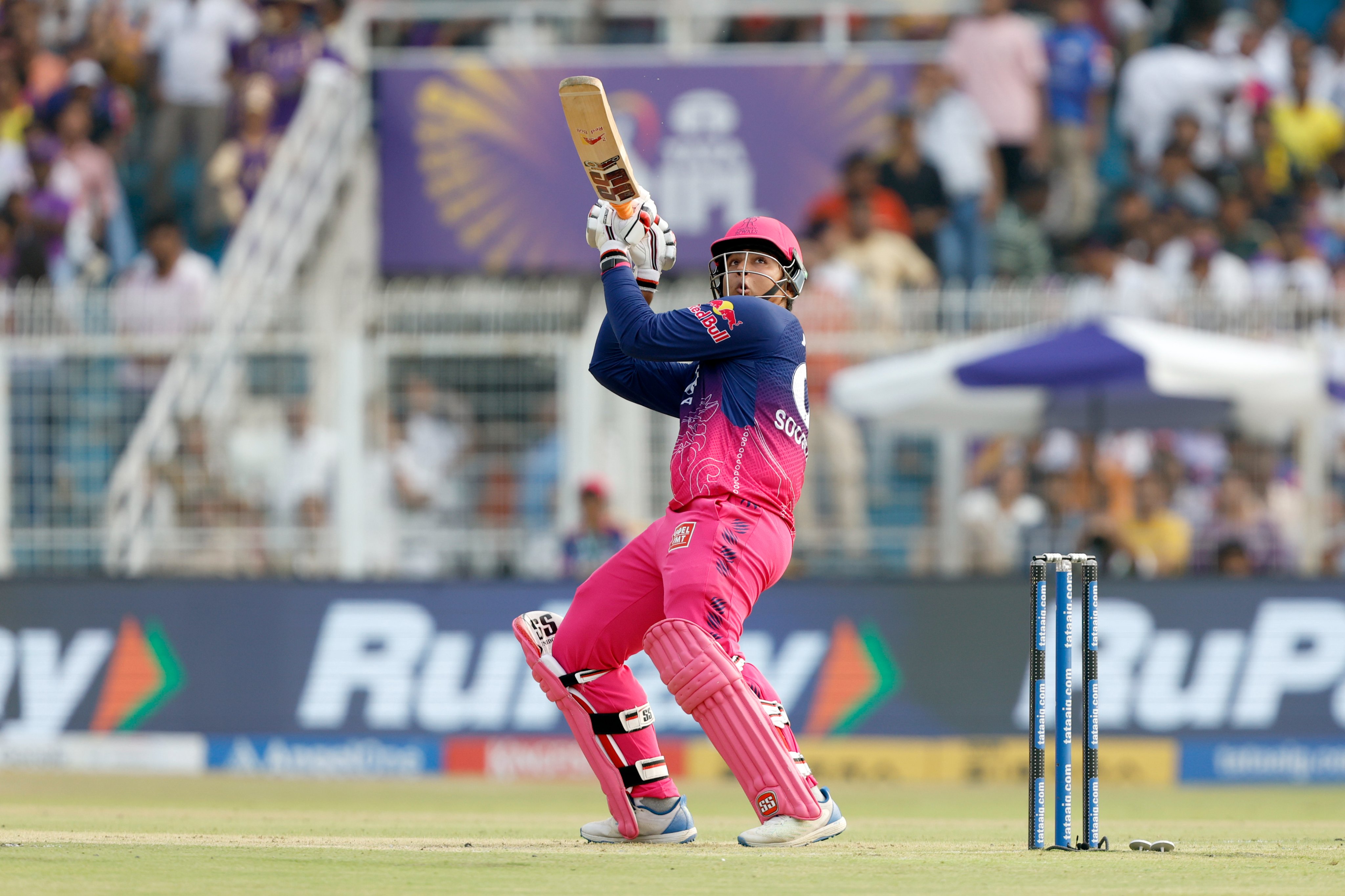 VIDEO: ईडन गार्डन्स में वैभव सूर्यवंशी नाम का आया तूफान, KKR के खिलाफ लगाए खूब छक्के-चौके