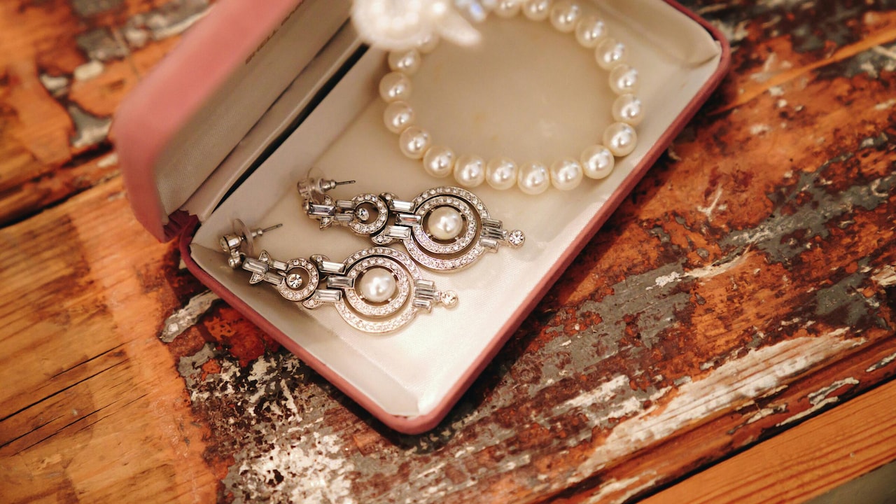 Amazon Jewellery Sale: Top Voylla Picks At Min.40% Off