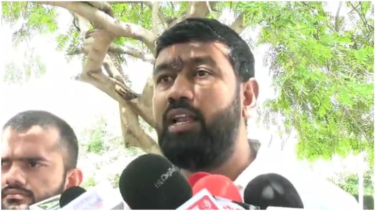 राजस्थान यूनिवर्सिटी में RSS के कार्यक्रम पर रार, ABVP ने दिया NSUI पर जवाब, कहा- 'विरोध हुआ तो ईंट से ईंट बजा देंगे'