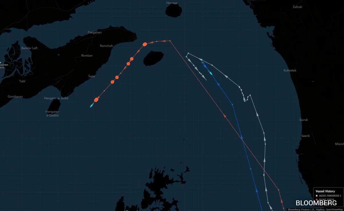 Pak-Flagged, Iran-Bound Supertankers U-Turn In Hormuz As US-Iran Talks Break Down
