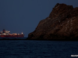 Ships With Qatar LNG Attempt First Hormuz Exit Since War Started