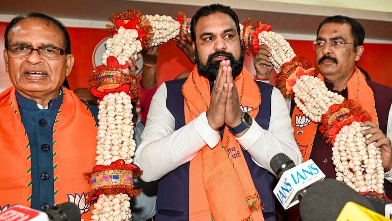 मंडल-कमंडल और लड़ाकू अंदाज… बिहार में BJP के वो 8 एक्स फैक्टर, बिना सरप्राइज सम्राट चौधरी पर ही क्यों लगाया दांव मंडल-कमंडल और लड़ाकू अंदाज… बिहार में BJP के वो 8 एक्स फैक्टर, बिना सरप्राइज सम्राट चौधरी पर ही क्यों लगाया दांव