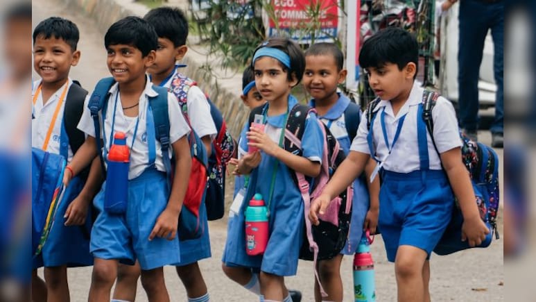 भीषण गर्मी का असर: सतना में पारा 43 के पार, प्राइमरी स्कूलों में 30 अप्रैल तक अवकाश