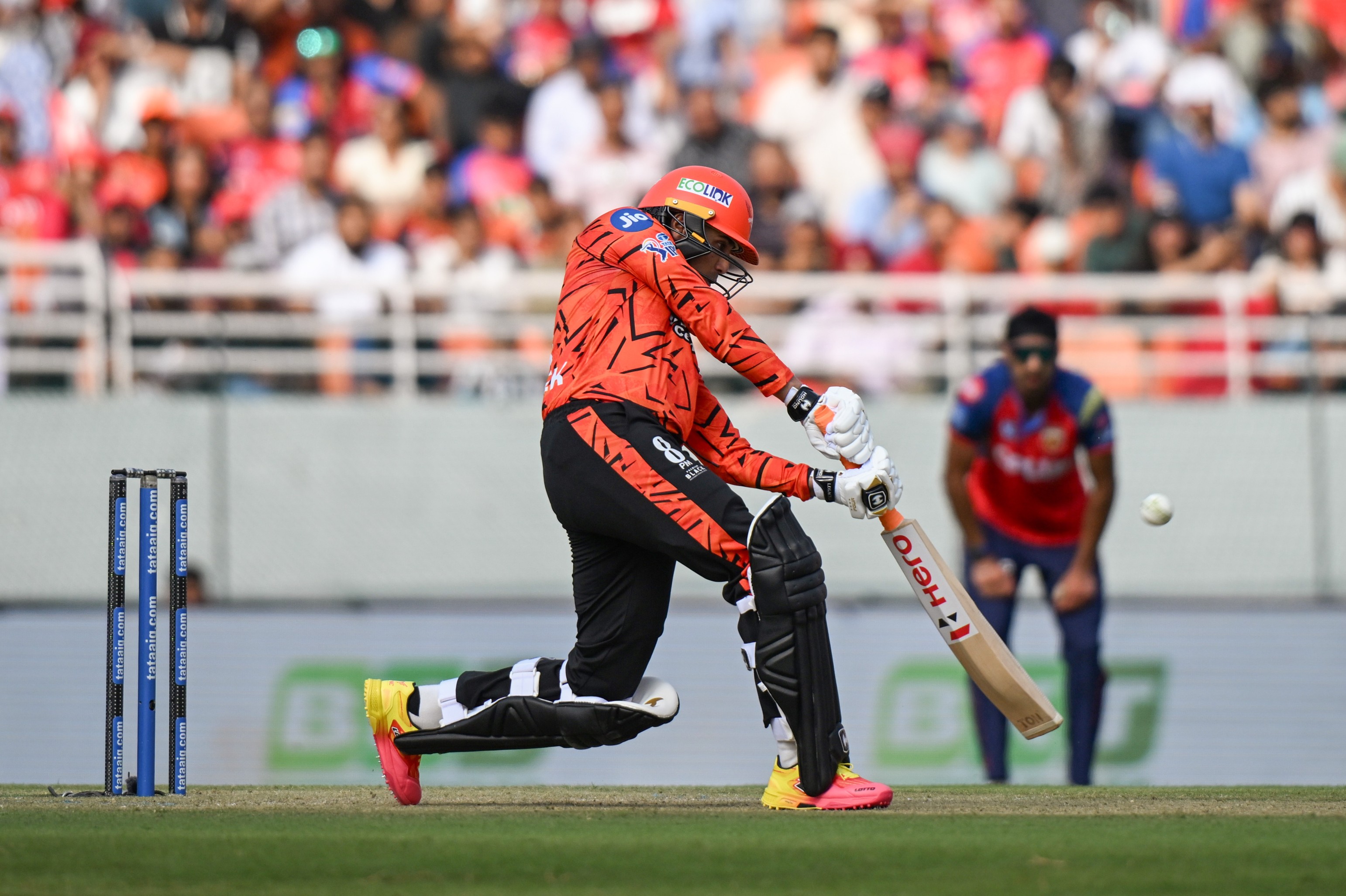 Abhishek Carnage Lights Up IPL, SRH Break World Record To Achieve Mega 1st
