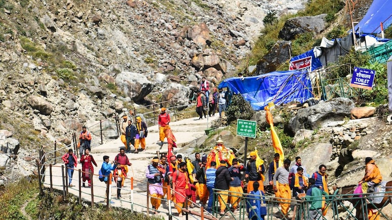 J&K Caps Bus, Cab, Auto Fares For Amarnath Yatra