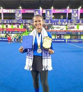 How Taunts, Poverty And Faith Couldnt Stop Nausheen Nazs Run