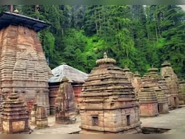 जागेश्वर धाम गर्भगृह विवाद पर डीएम बरेली ने सपत्नी मांगी माफ़ी, असलहा लेकर घुसा था सिपाही&nbsp;