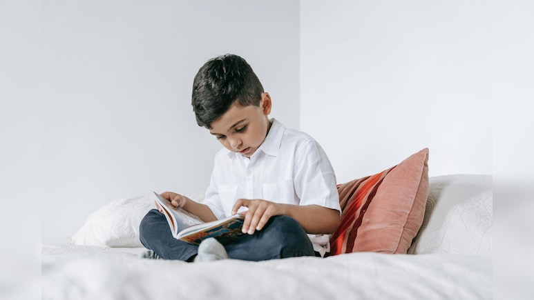 क्&zwj;लास 6 में आते ही बच्&zwj;चे को इन तरीकों से पढ़ाना शुरू करें हिंदी