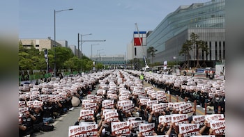 Samsung Employee Rally: 30,000 Gather At Chip Hub For Greater Slice Of AI-Profit Share