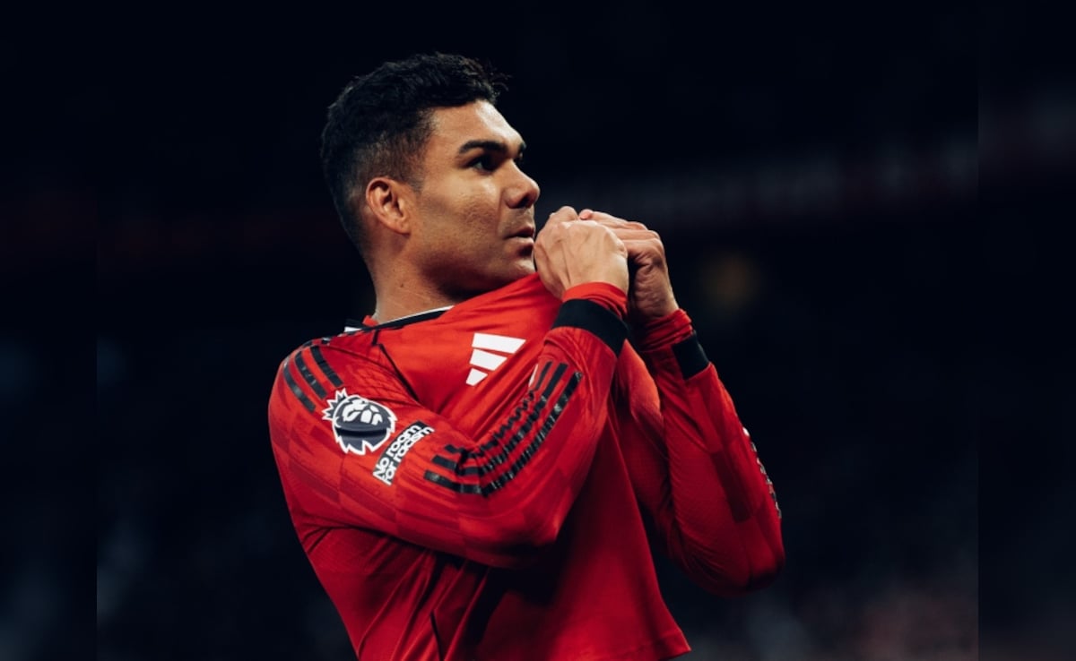 Clinical Manchester United Beat Brentford To Move Clear In Third Place