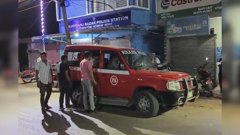 बंगाल में टीएमसी नेता को भीड़ ने पीटा, इलाके में पुलिस फोर्स तैनात